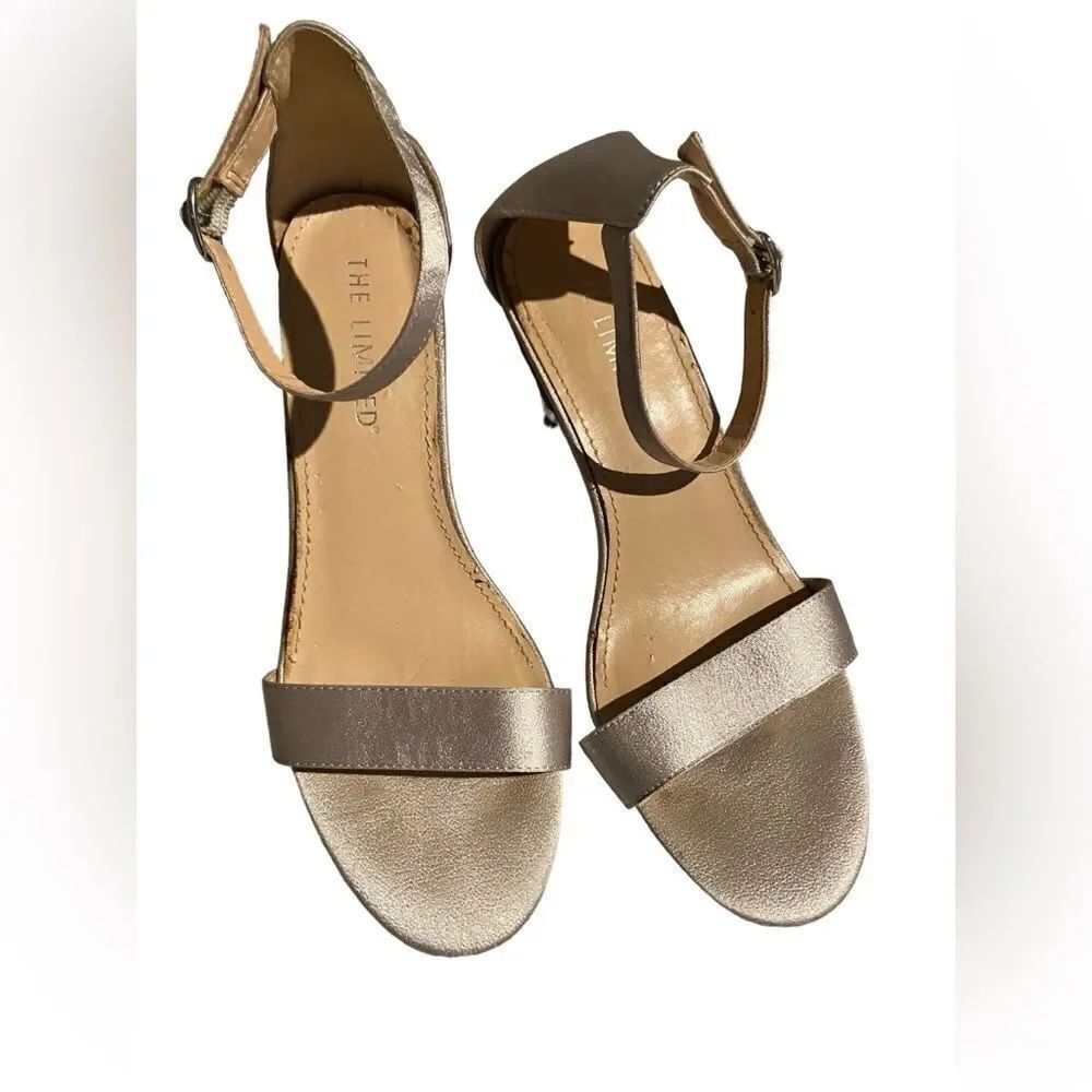 The Limited size 7.5 silver sandals great condition super cute look